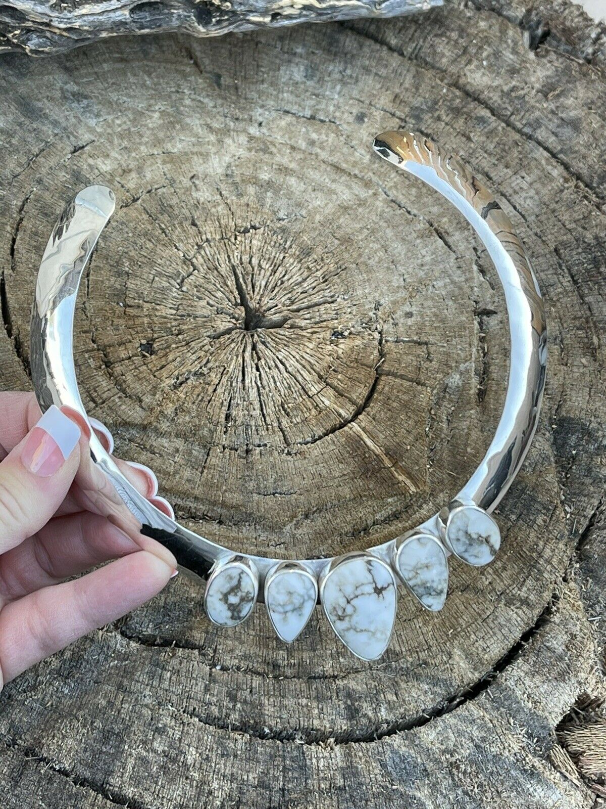 Navajo Sterling Silver White Buffalo 5 Stone Choker Necklace Signed