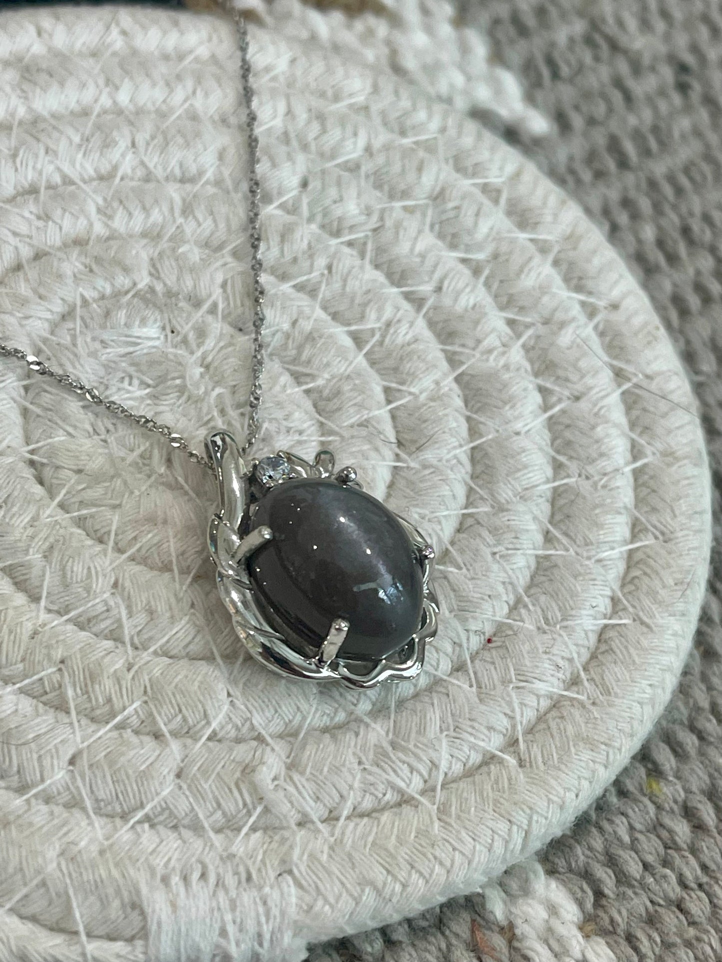 The Bijoux Vault Vintage Silver Chain Necklace