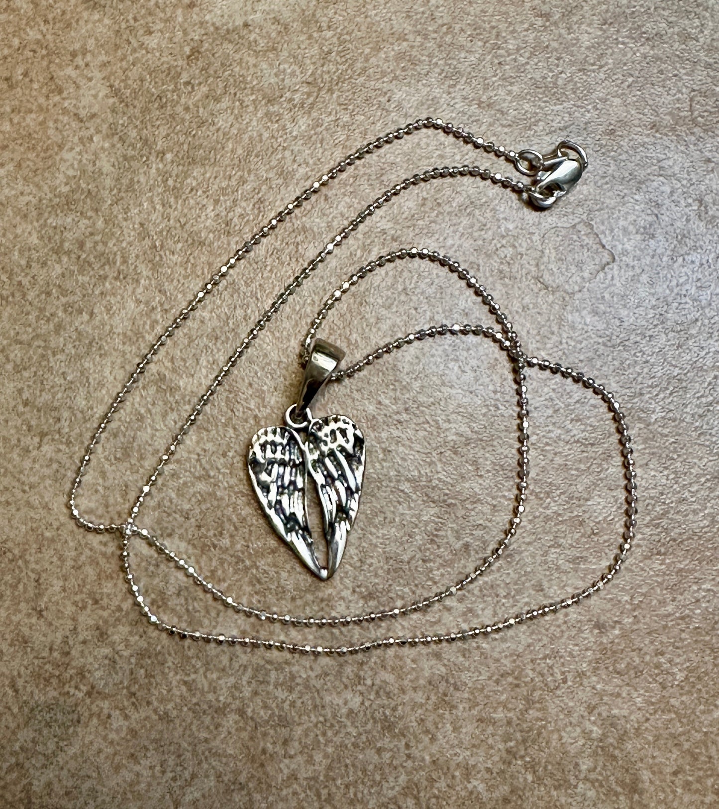 Small Double Angel Wings Pendant Necklace