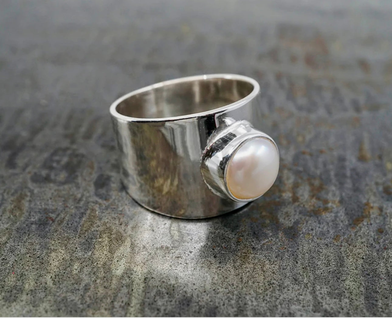 Modern Wide Band Pearl Ring Size 10