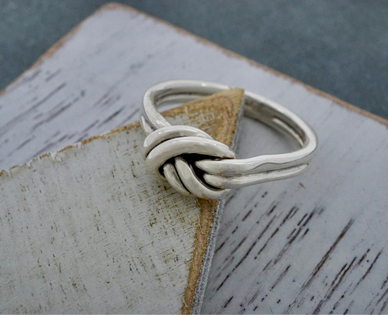 Double Knot Ring