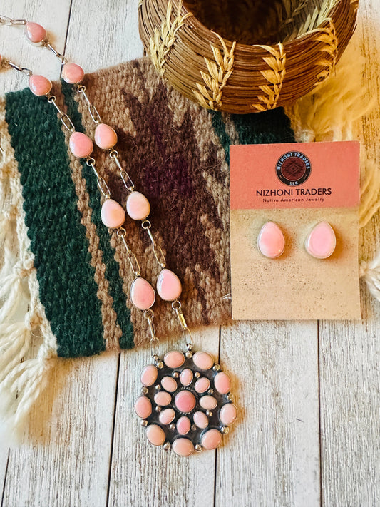 Navajo Queen Pink Conch & Sterling Silver Cluster Necklace Set