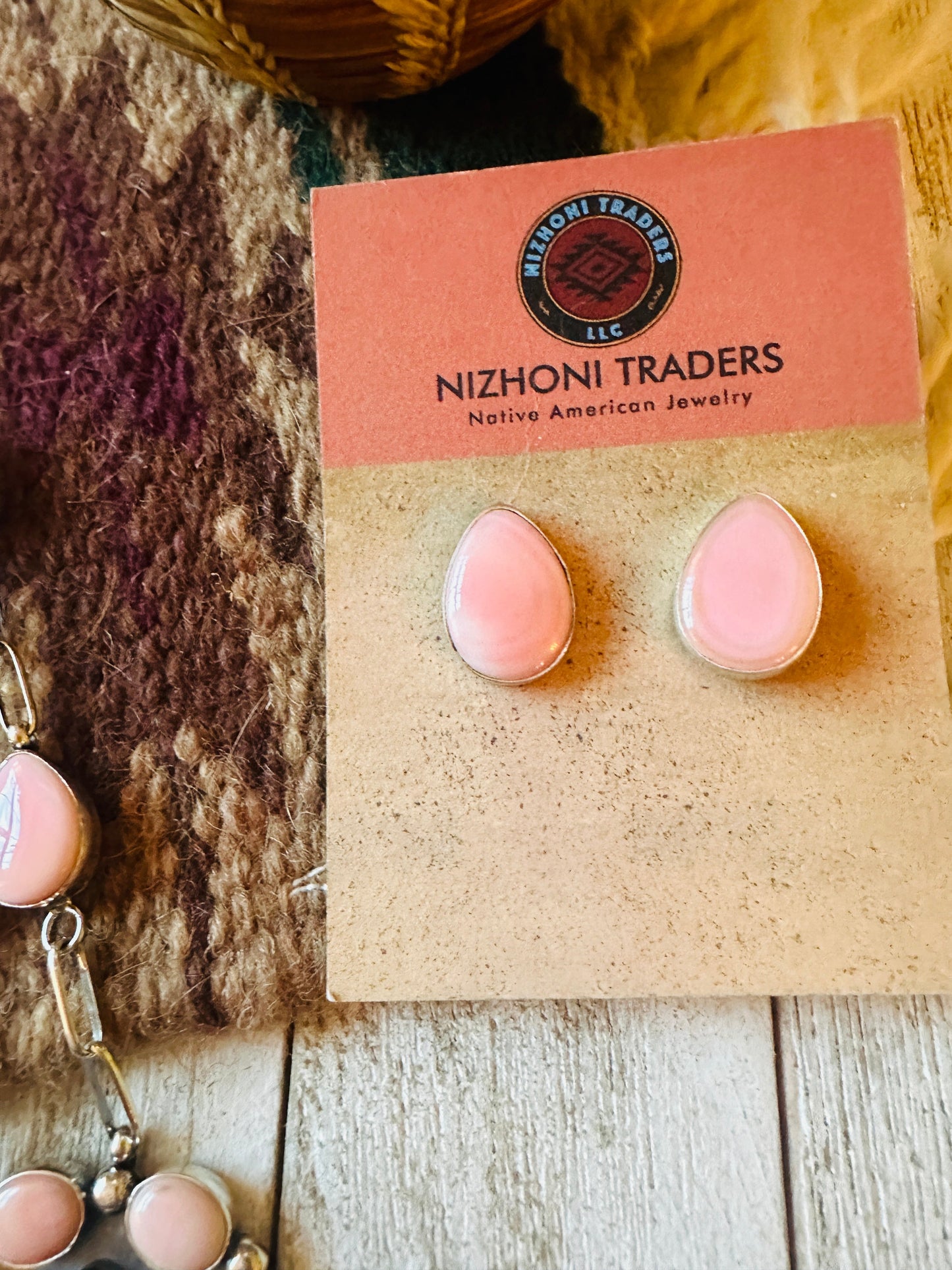 Navajo Queen Pink Conch & Sterling Silver Cluster Necklace Set