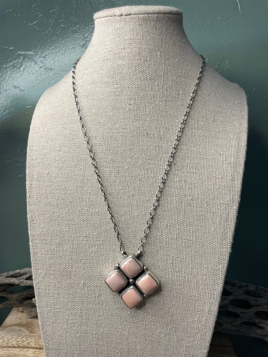 Navajo Queen Pink Conch Shell And Sterling Silver Necklace Signed